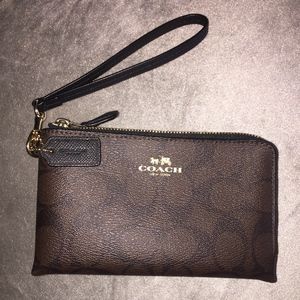 NWOT - Coach Double Corner Zip Leather Wristlet